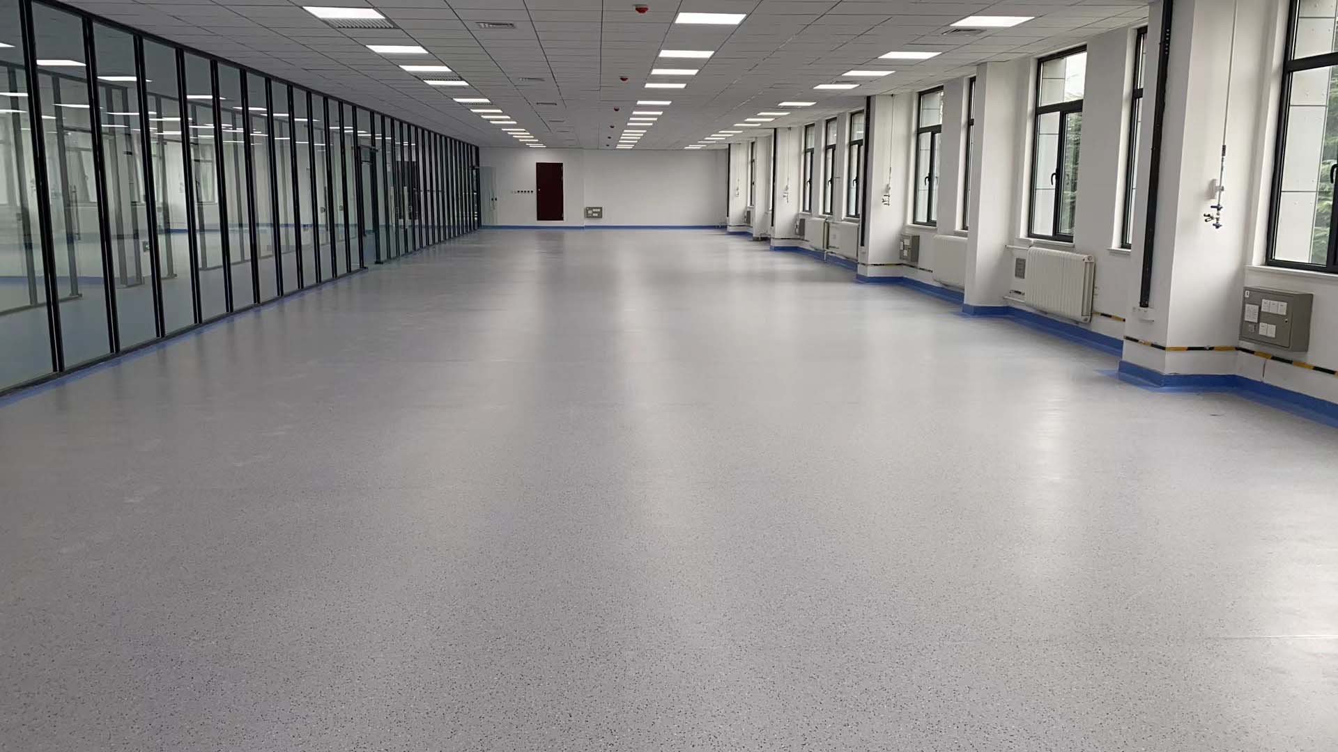 大巨龙pvc地板 展厅工厂地板胶 办公室塑胶地板 学校地板革 发布5 2m*