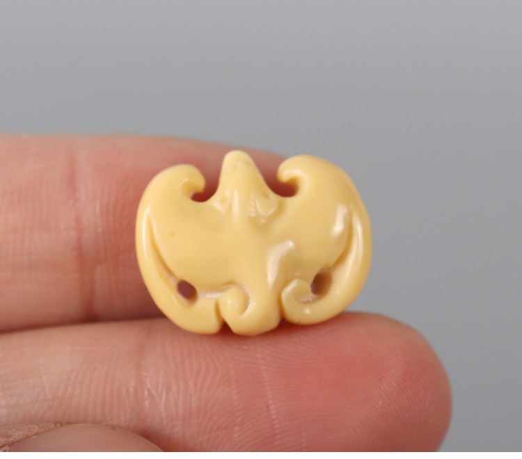 拙匠喜物工社原矿金膏玉蝙蝠配饰手工diy配珠佛珠念珠手串背云勒子