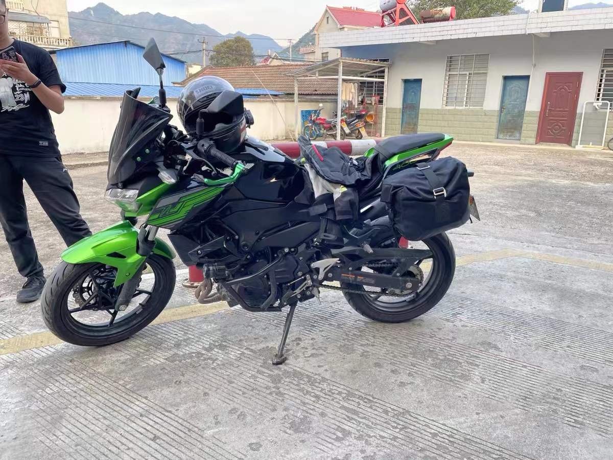 适用于 川崎z400忍者400 ninja400快拆边包改装边箱帆布挂包摩托车