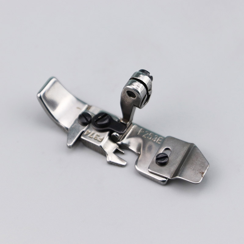 747拷边机四线压脚包缝机压脚锁边机压脚缝纫机配件p253ef374缝纫机