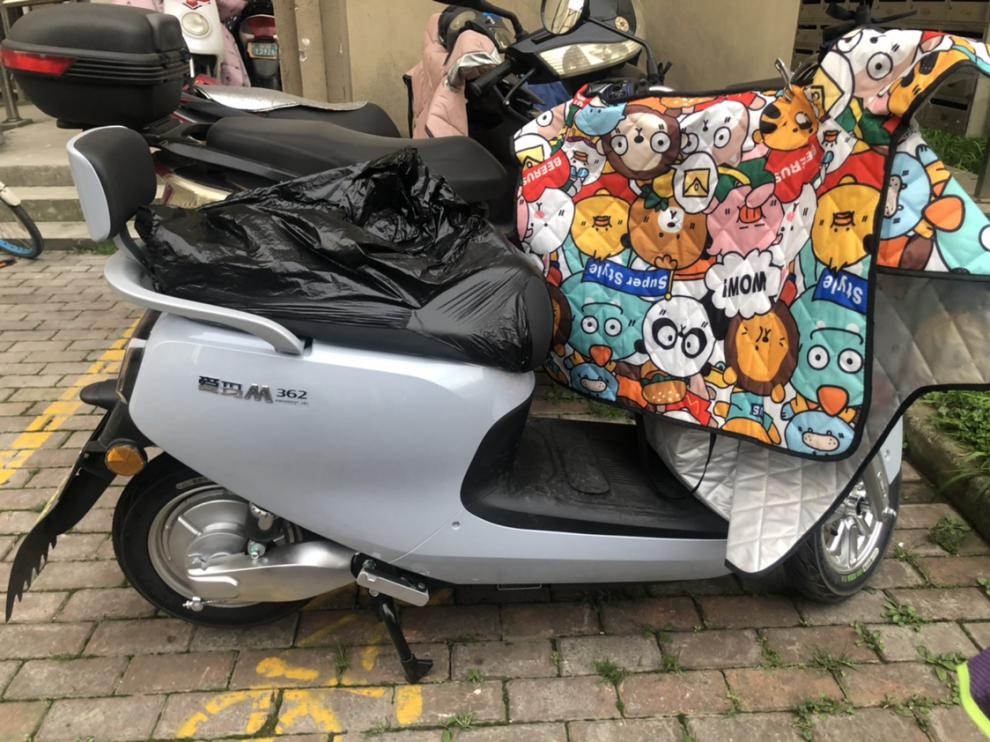 适用于爱玛麦度m362电动车脚垫 am500dqt-28c am1000dt-16g脚踏垫