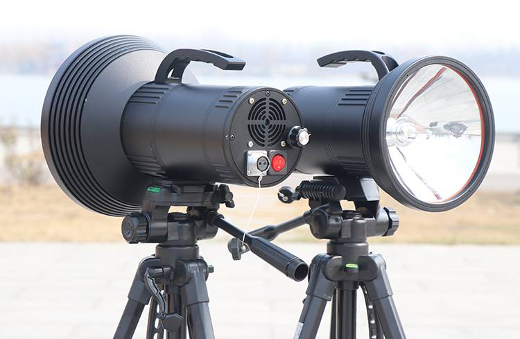 聚鱼灯氙气灯钓鱼疝气夜钓灯大功率480瓦锂电池套灯黑坑暖黄光300w