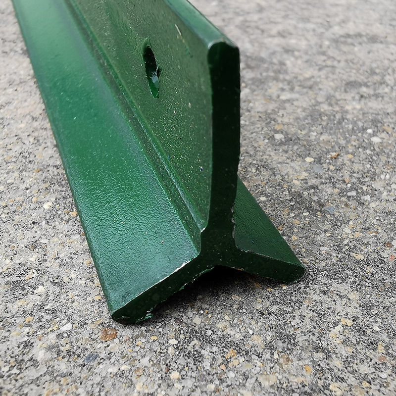 惠利得 加厚网y型立柱铸铁三角实心柱尖头柱加厚养殖牛羊圈山围栏网