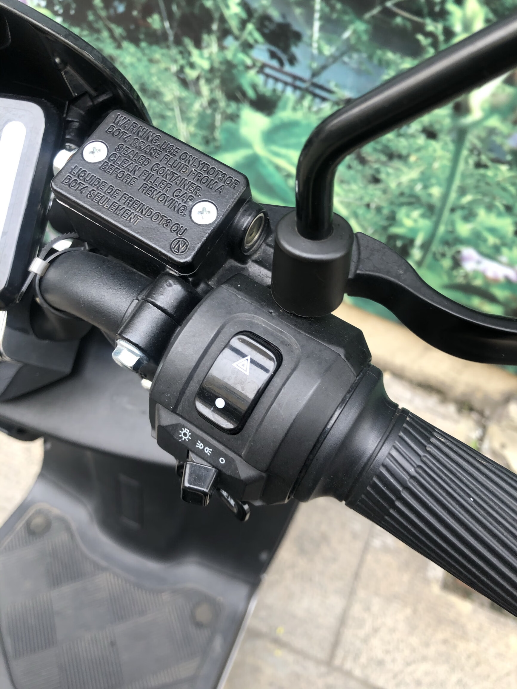 适用于新日电动车配件转把电动车开关把座鼓碟刹变速双闪大灯总成小