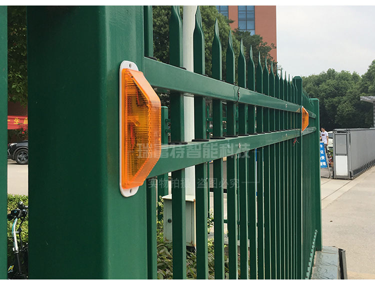 太阳能轮廓标立柱灯发光腰灯太阳能警示灯护栏灯障碍灯夜间频闪灯黄色