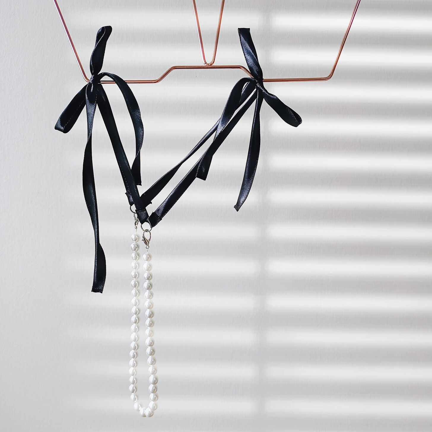 性感情趣t裤一根线丁字裤女系带珍珠内裤大颗粒入勒私处按摩玻璃珠