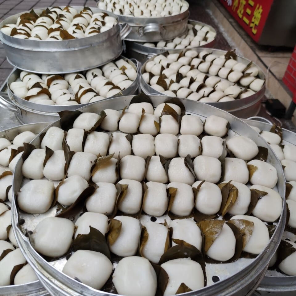 四川成都崇州特产,怀远三绝,冻糕,叶儿粑,豆腐帘子,玉米馍馍 豆腐帘子