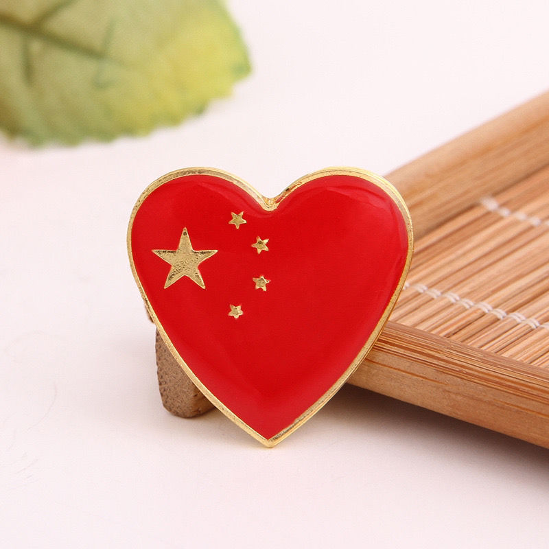 中国五星红旗徽章胸章出国旅游团礼物襟章爱国胸针帽徽25cm别针款