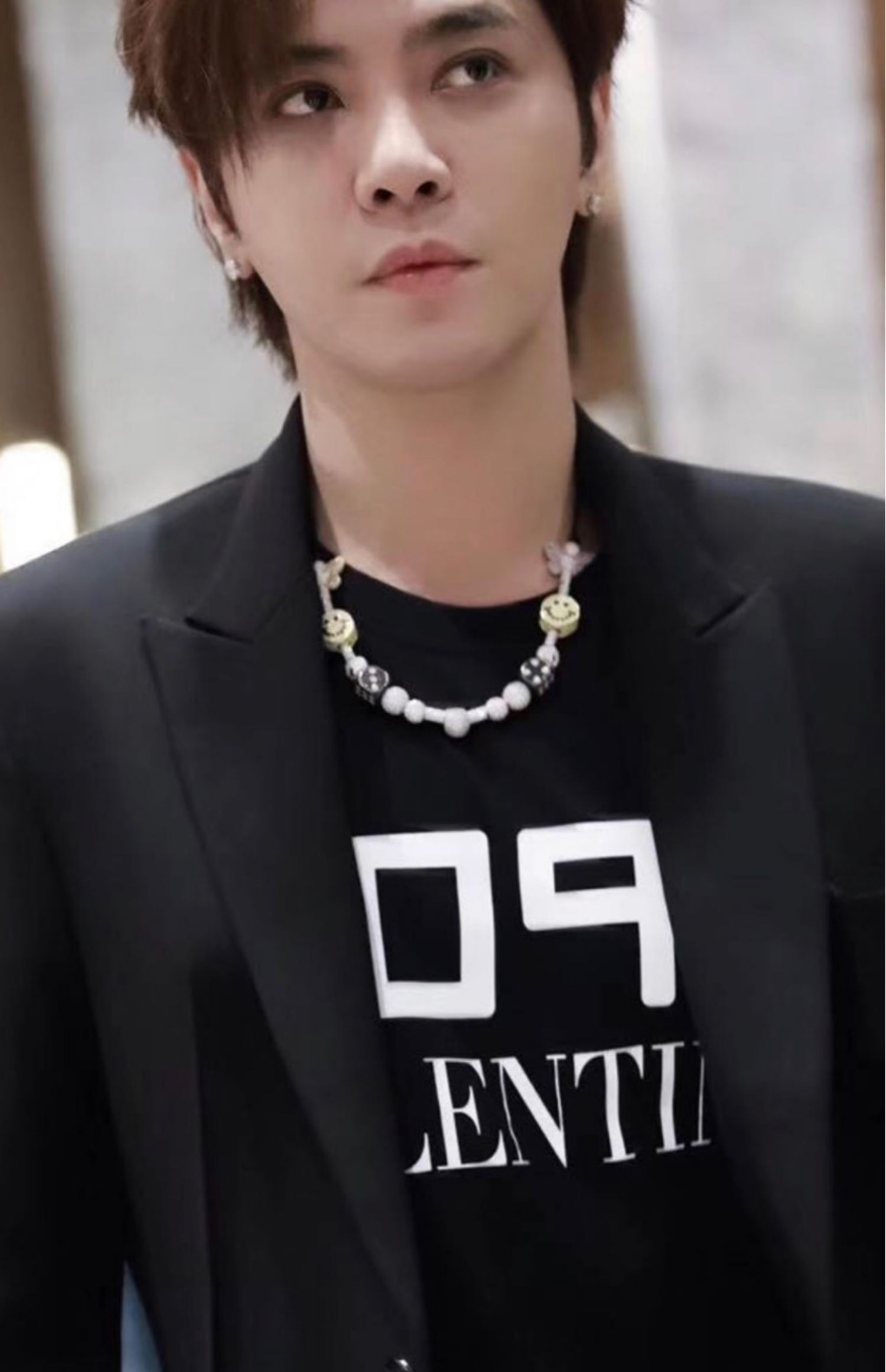 今传福孩子王小鬼同款项链男evaemob镶钻笑脸骰子嘻哈轻奢无性别锁骨