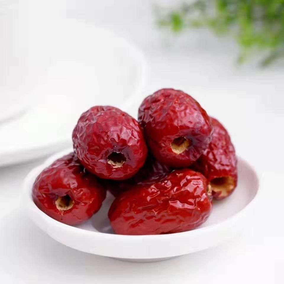 惊喜好货新疆无核灰枣无核红枣空心去核枣若羌红枣零食特产煲汤茶无核