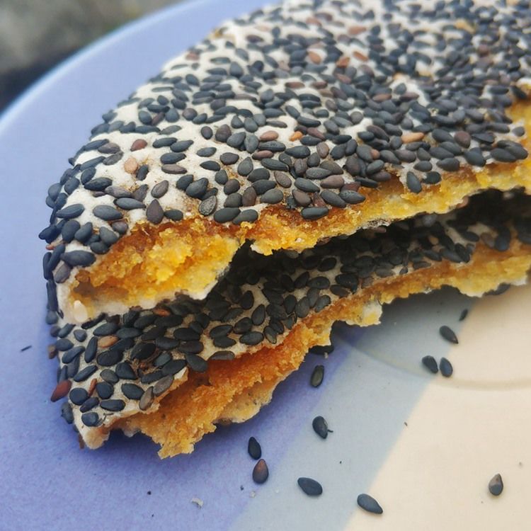 灵山芝麻饼 广西灵山特产芝麻饼沙坪手工制作传统小吃老式横县香薄脆