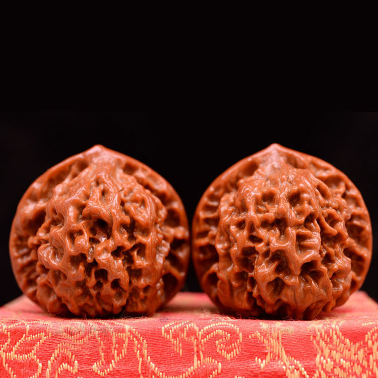 文玩核桃特大号大尺寸机刷包浆玉化打底王勇麒麟官帽手把件盘玩男