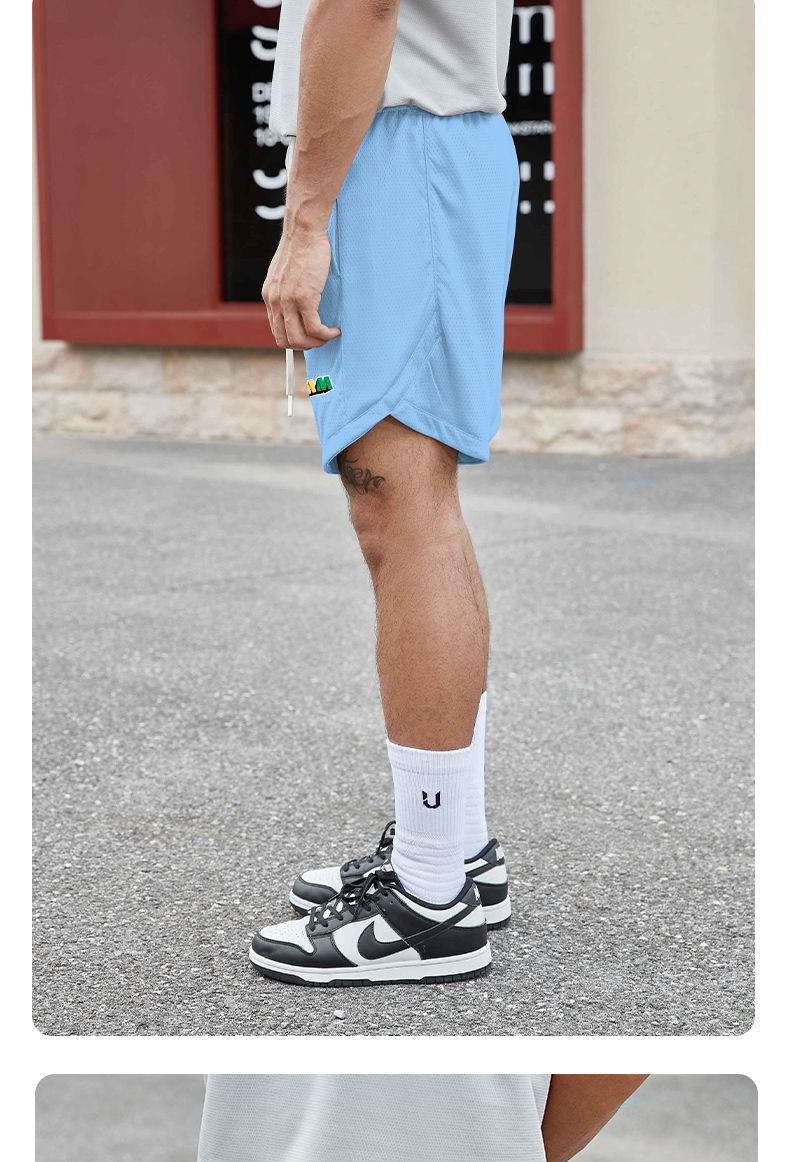 无界uzis 美式不过膝篮球短裤男运动训练复古四分网眼球裤[涂鸦] 黑色