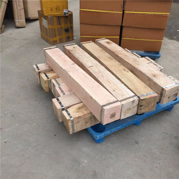 吊车泵车支腿垫板起重机随车实木 方块垫脚25 35吨枕木垫木硬杂木 10*