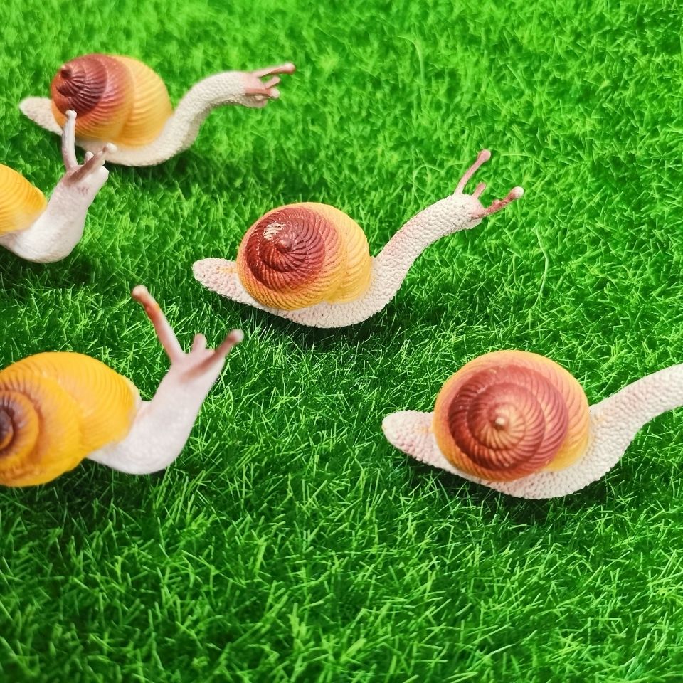 适用于&&轻好礼新品仿真动物模型可爱小蜗牛儿童认知玩具沙盘摆件 小