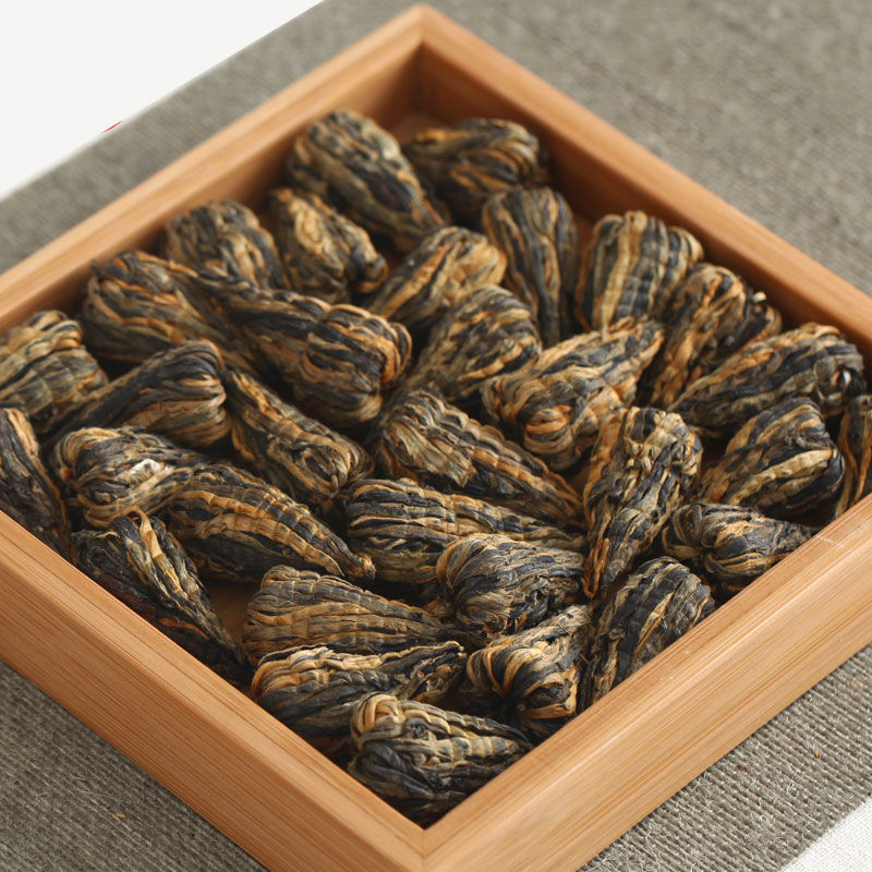 霄青竹 云南滇红茶芽头宝塔红茶功夫龙珠生茶凤庆红茶大金芽尖金针蜜