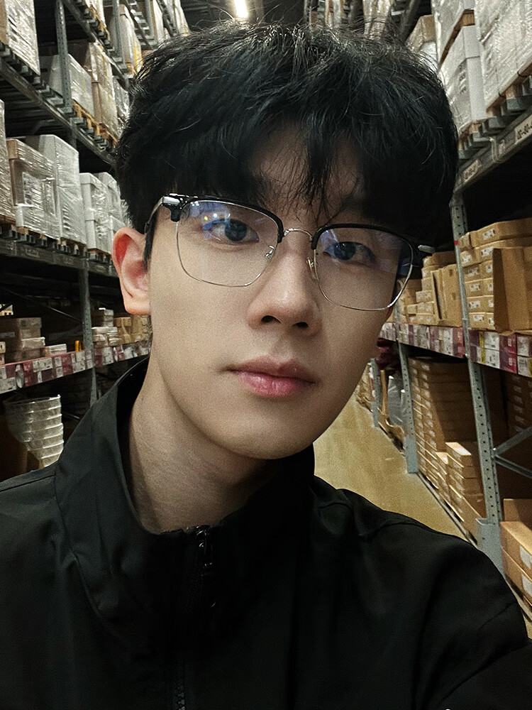 2022新款王不染同款眼镜近视男款半框可配度数防蓝光理工男眉线黑框