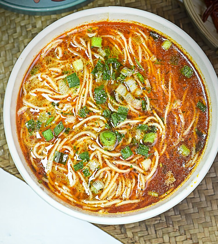 嗨吃家 兰州拉面 165g*6桶整箱装990g 方便食品速食 非油炸方便面条