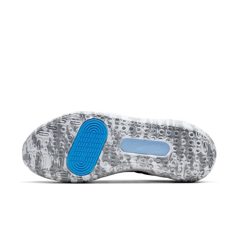 中帮上市时间:2022年秋季鞋面材质:合成革1%适用季节:春秋鞋底材质