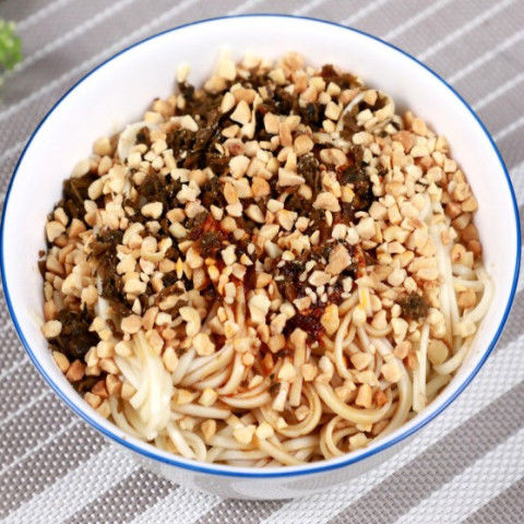 面条宜宾筠连特产手工干碱面碱水面细挂面面条宜宾燃面最细碱面45斤