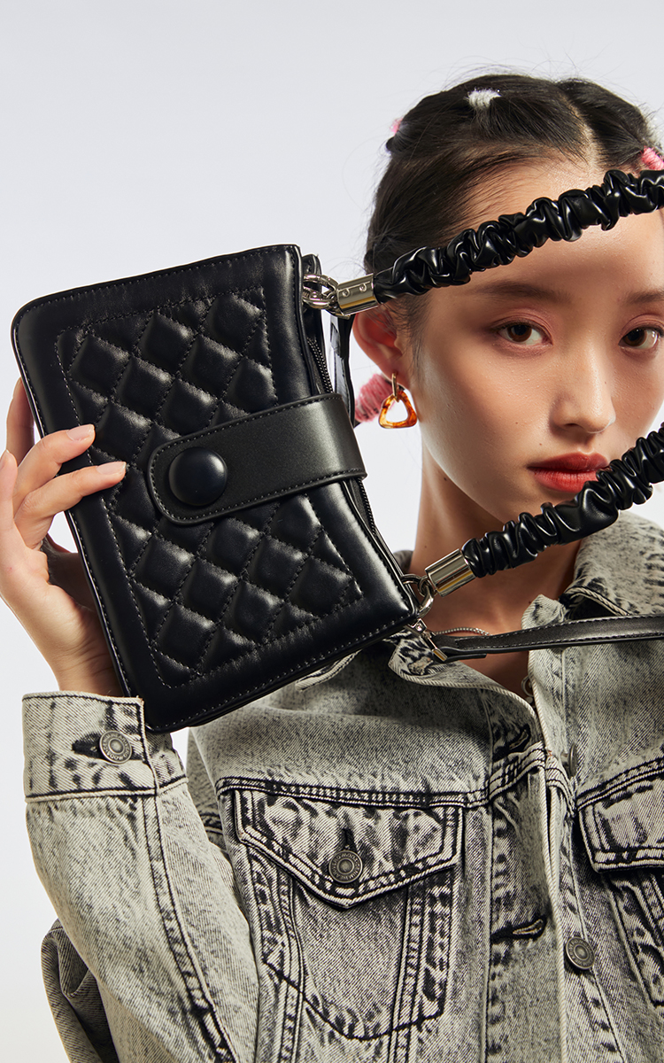 veromoda2021秋季新款小香风格纹褶皱包包女321385004 a14粉红色 均码