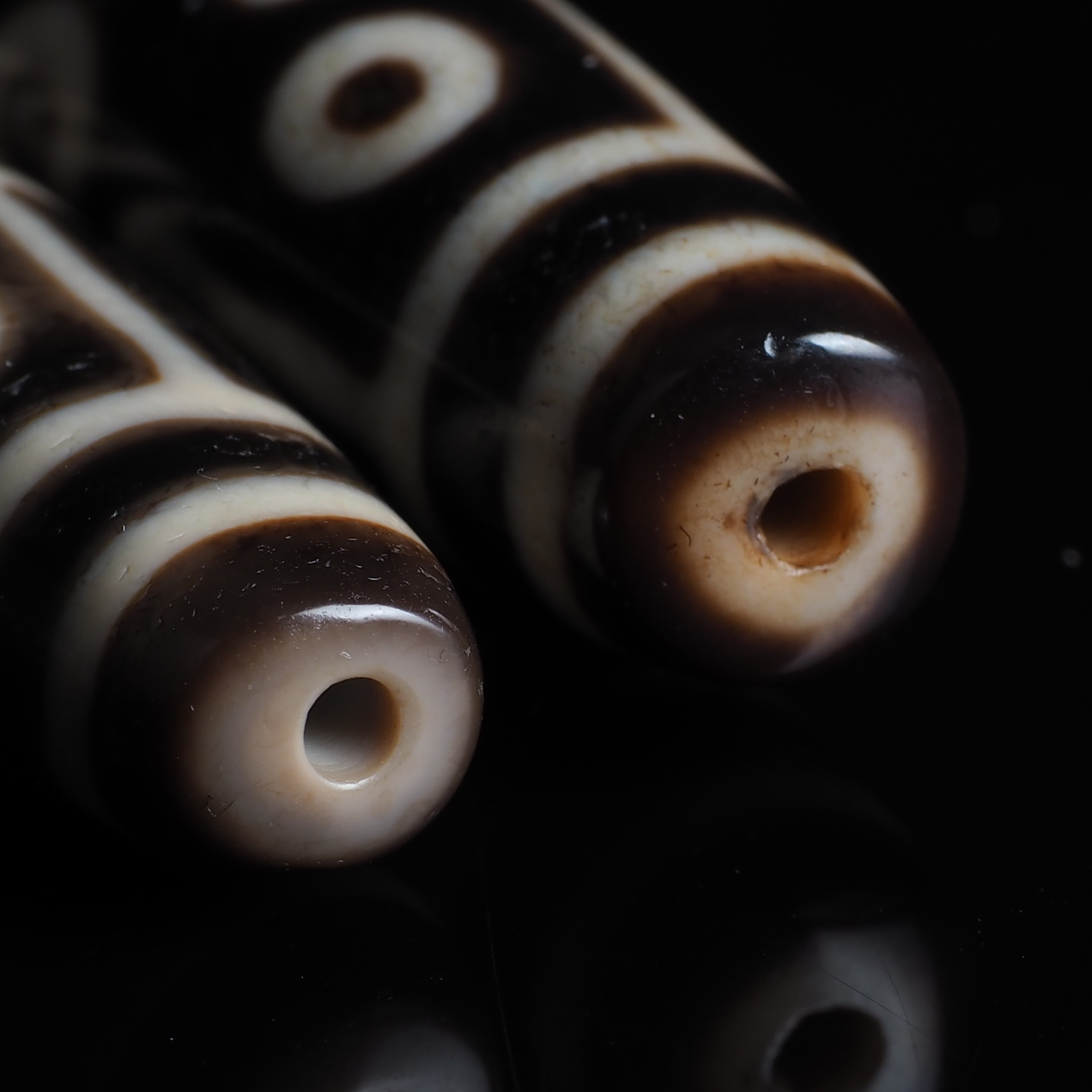 豪珠天珠一代台湾至纯半手工熔岩金龙枯珠九眼石页岩玛瑙项链手串折线