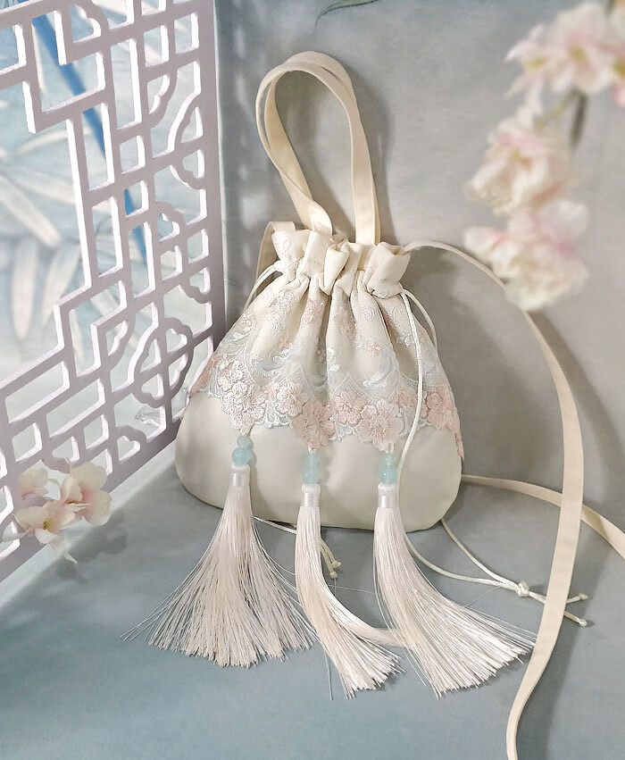 汉元素古风小包包风和原创汉服包中国风红色绣花布包手提斜挎女包流苏