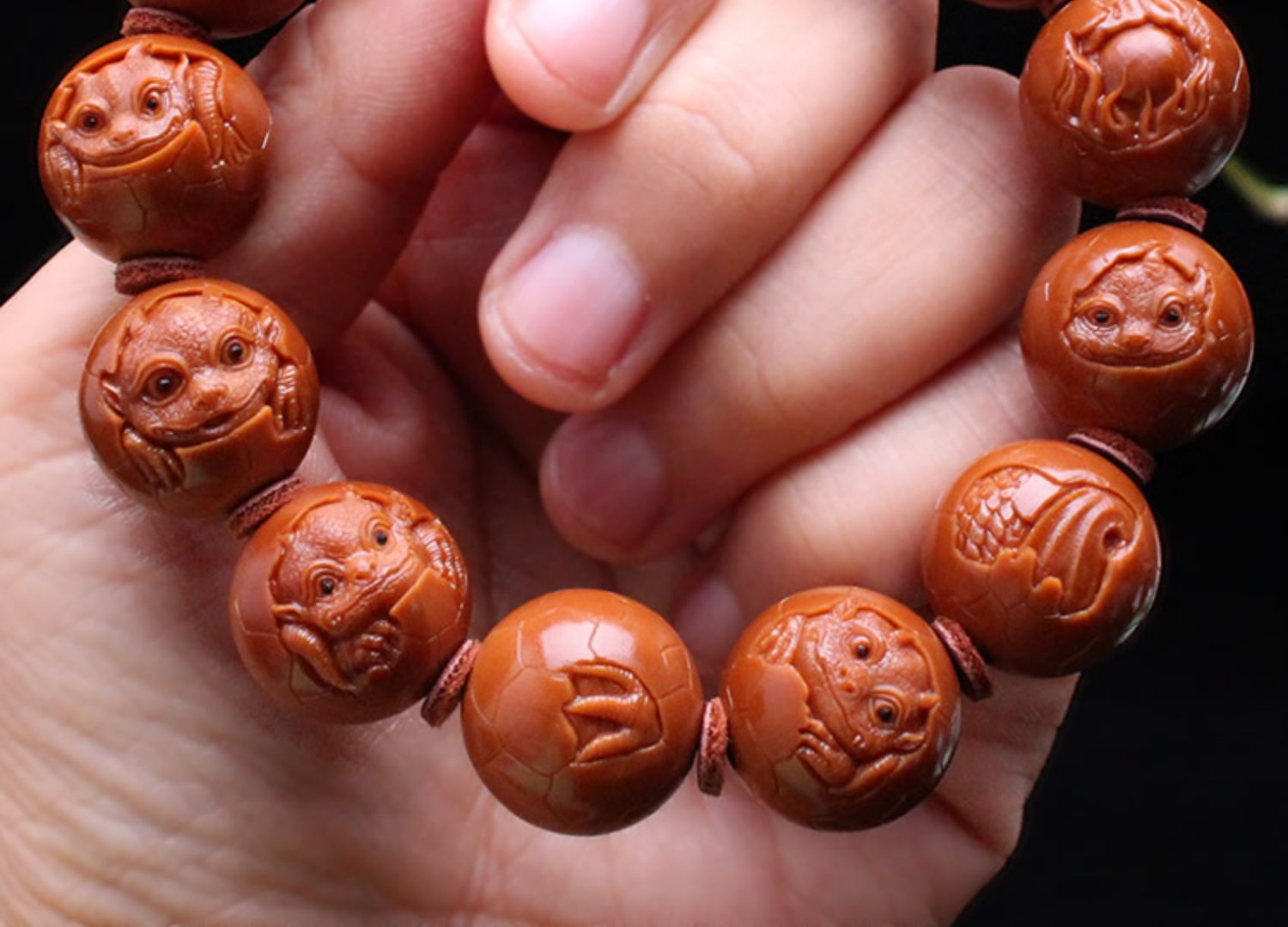 艾美福 龙蛋橄榄核正圆光珠雕纯手工雕刻铁核龙宝宝