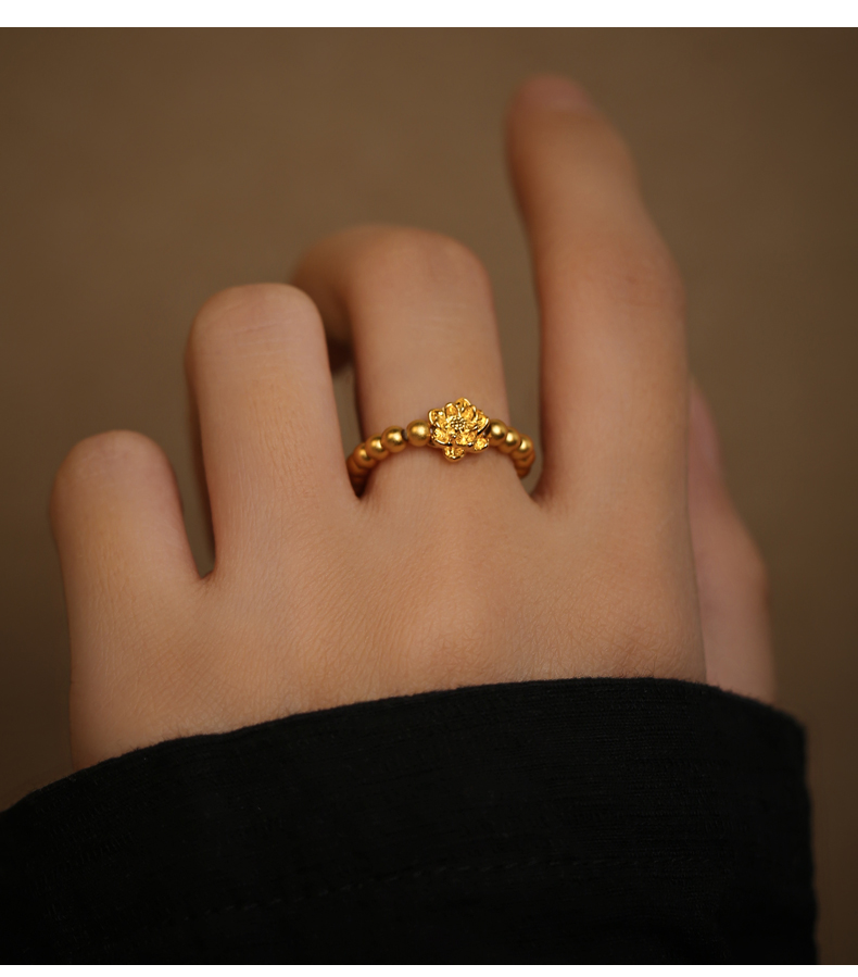 老凤凰 古法黄金桃花莲花貔貅999足金戒指金珠素圈尾戒转运珠送女友