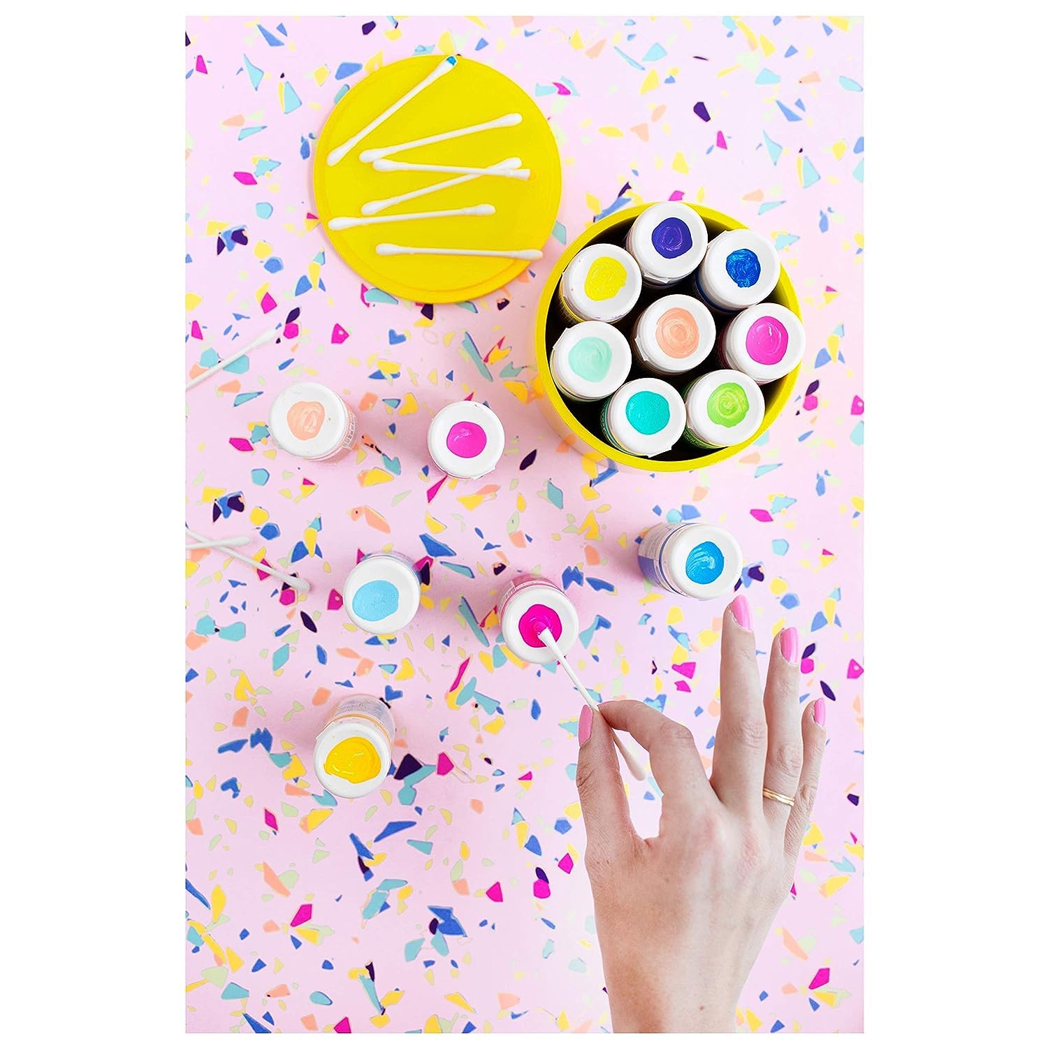 625 Q-TIPS cotton swabs for hygiene and beauty purposes thumbnail 6