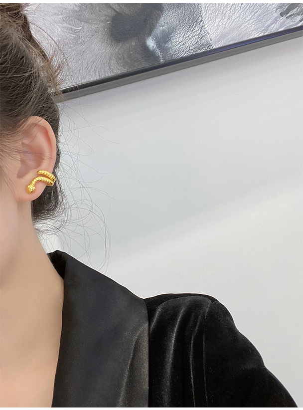 小腰金 灵蛇耳钉黄金耳环新款时尚年轻人999足金耳饰个性设计感耳骨夹