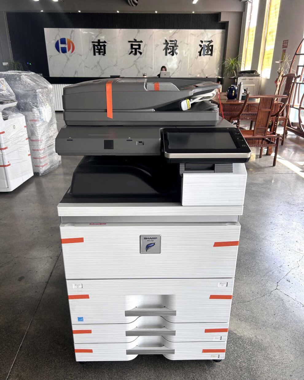 299830cc15fc4283.jpg