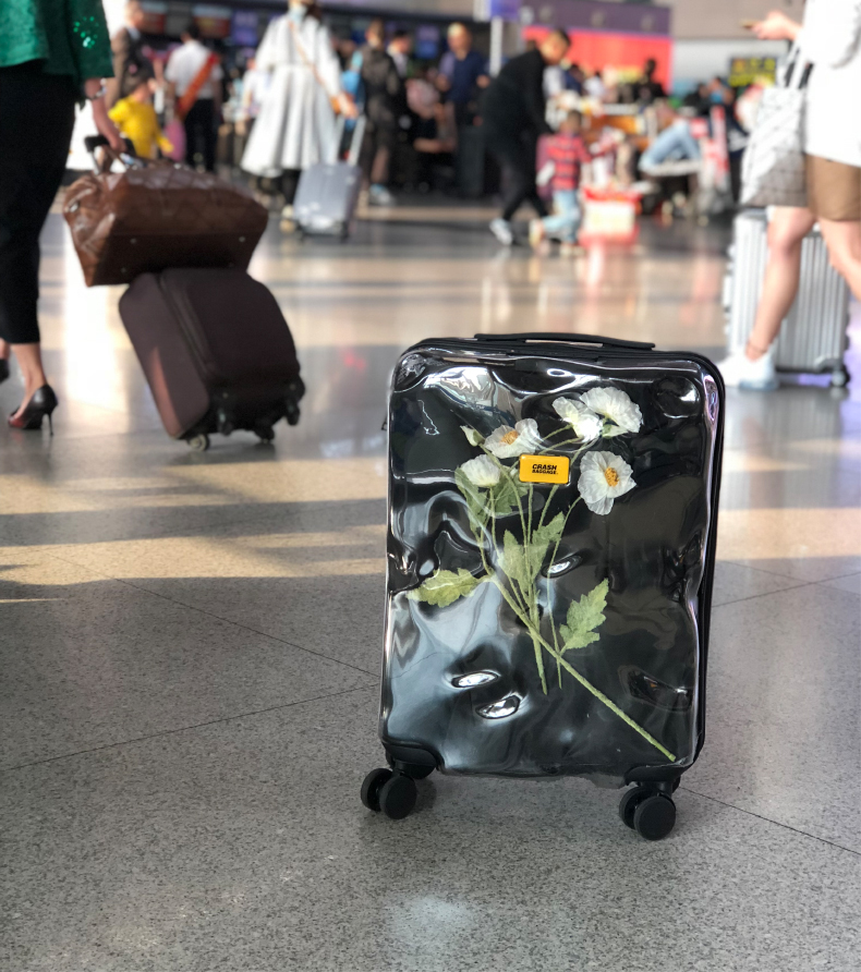 crashbaggage意大利原创透明破损登机万向轮旅行箱crash行李箱20吋