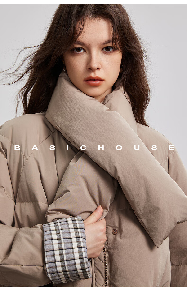 BASIC HOUSE/百家好韩系围围巾蓬松鸭绒外套卡其巾领羽绒服女2024冬季90白鸭绒蓬松外套 卡其绿 S（有围巾）详情图片12