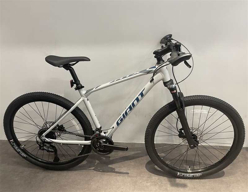 388a75cc8e53324e.jpg