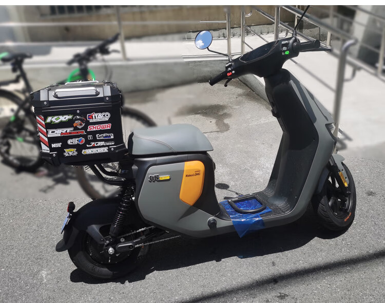 光阳弯道情人150尾箱架后货尾架ck150t-10a改装大号非铝合金尾箱 e510