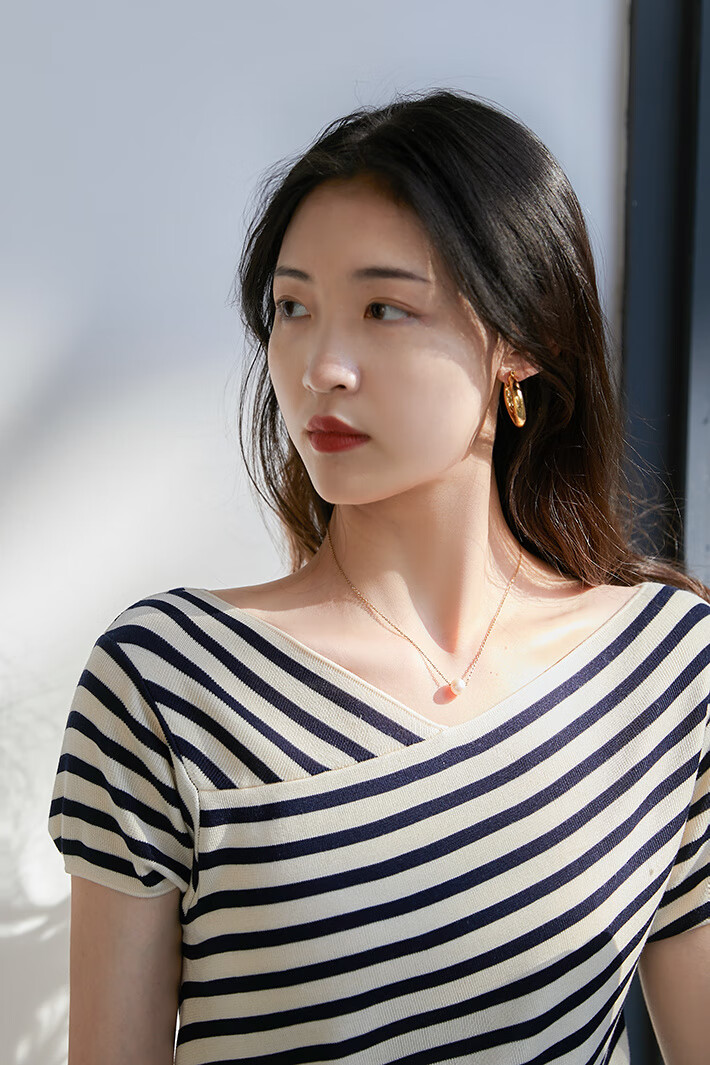 9727c1826685517d.jpg