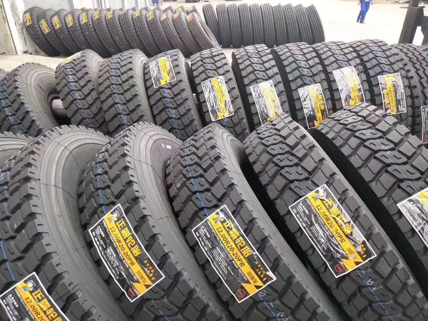 铁骑士 三包轮胎1200 1100 1000 900r20加强型载全钢载重轮胎 1000r20