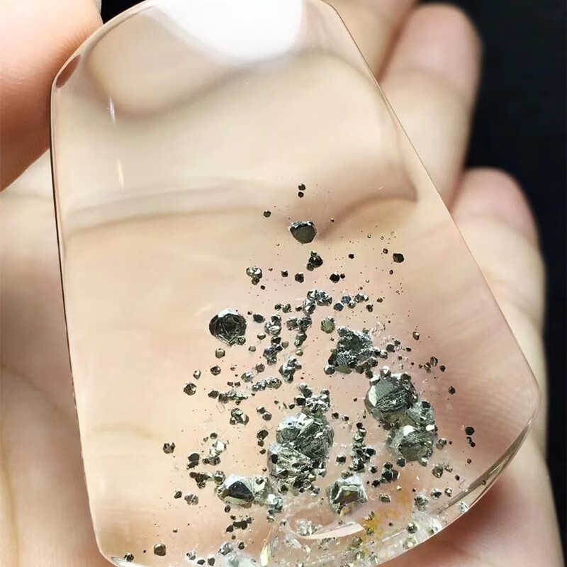 天然形成包裹体黄铜矿平安无事牌吊坠晶体水润透亮颗粒大金光闪闪佩戴