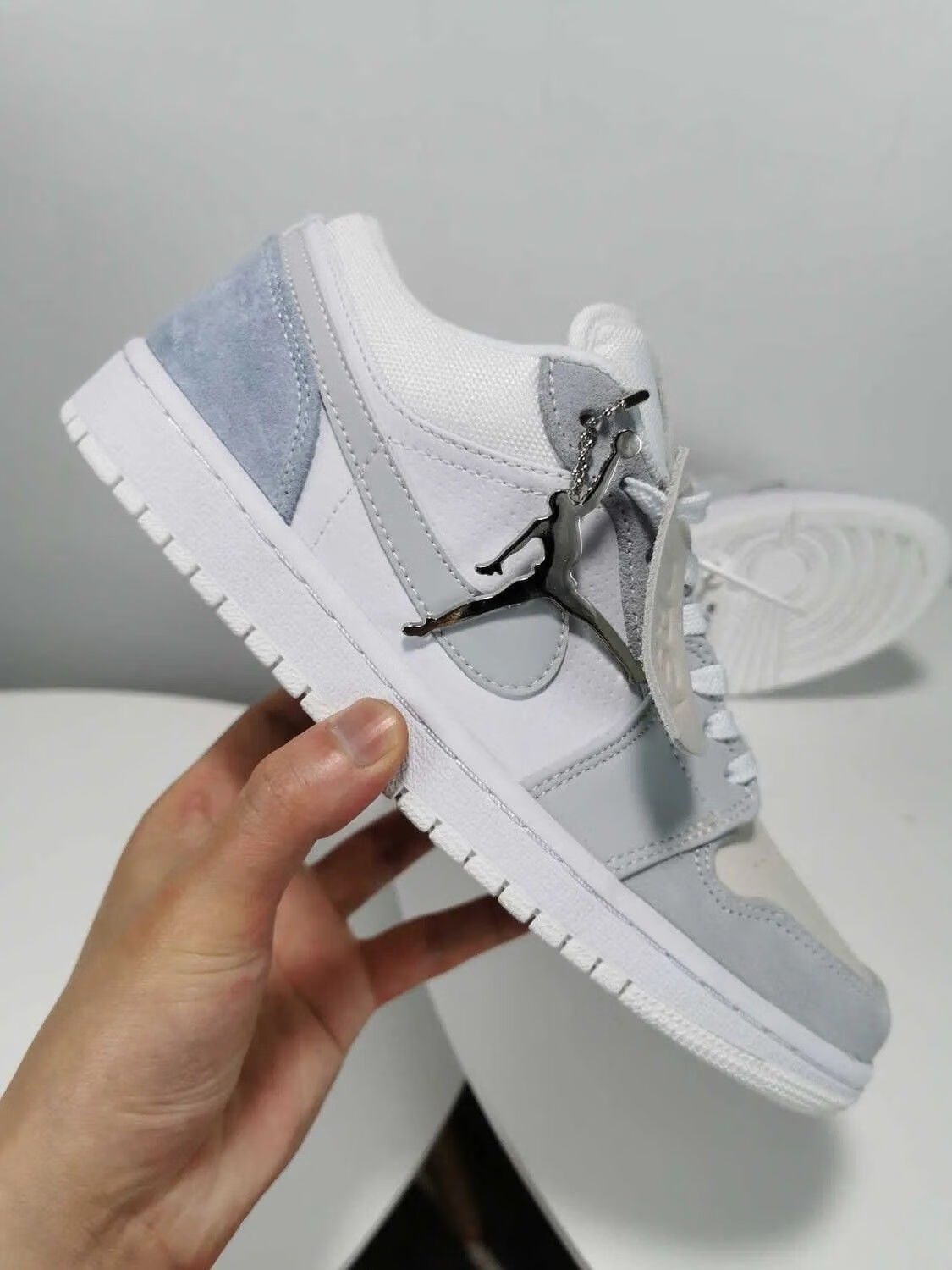 【官方旗舰】aj1 low paris小巴黎浅灰校园韩版百搭男女学生低帮板鞋