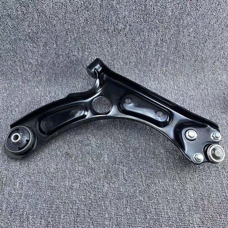 现代领动菲斯塔全新胜达ix45前下摆臂总成前轮三角臂下支臂下悬挂