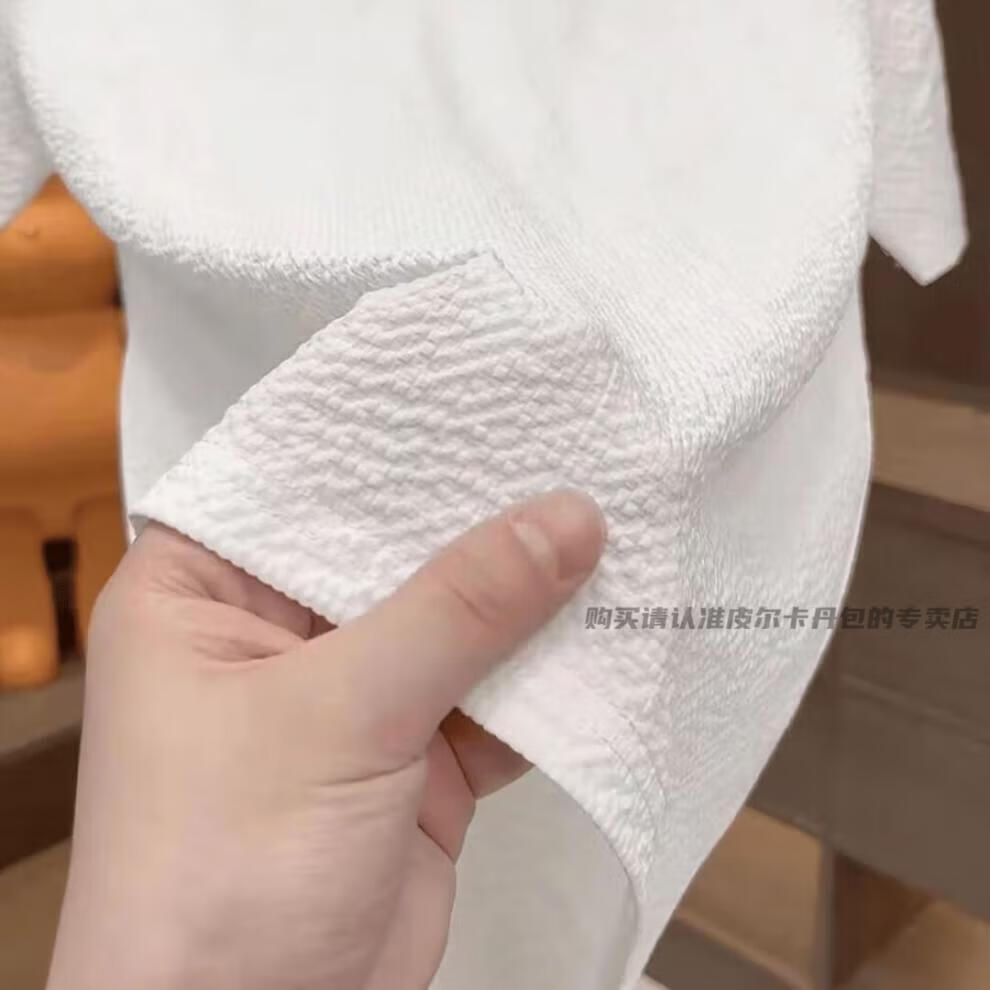 0dcff4bbad61c198.jpg