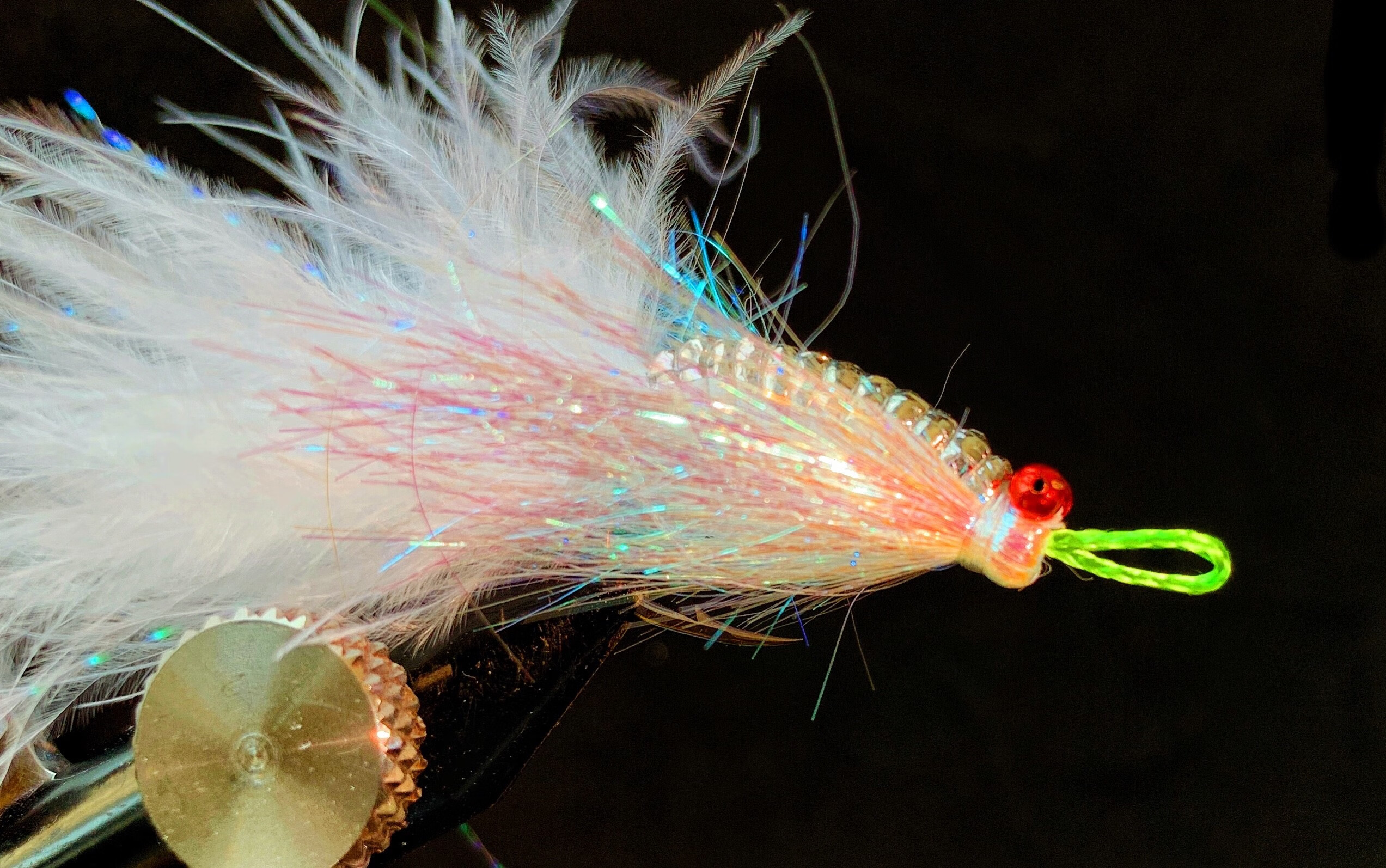 疯狂查理路亚翘嘴红尾秒冰丝银甲虾专用飞蝇饵毛钩假饵亮片二二年 五