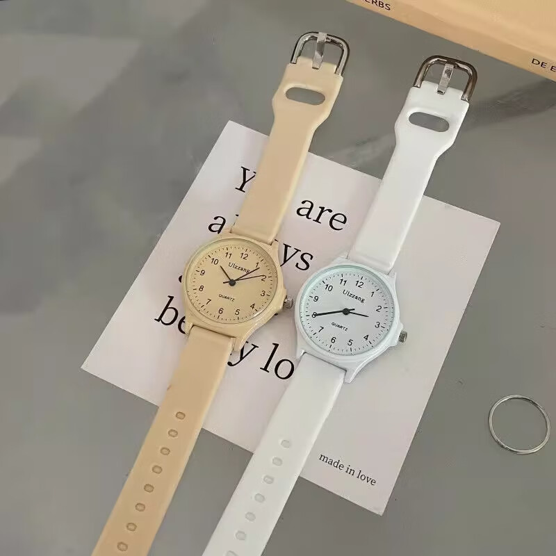 GEORGCOUNT Stylish College Style Women's Watch 2025 New Model Silent Waterproof Quartz Watch for High School and Middle School Students Exam Use 17