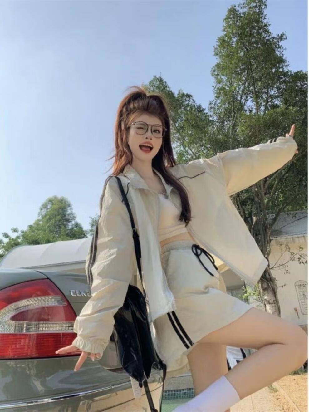 42acee07146f9a33.jpg' style=