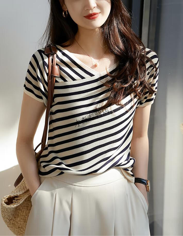 d0185b7b99de2269.jpg' style=