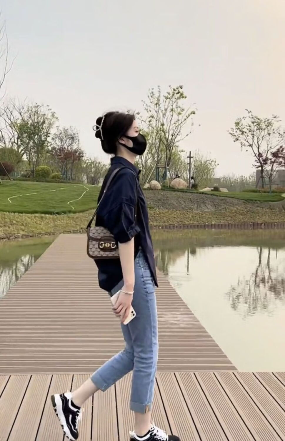 e15c1c7dfffee6c2.jpg' style=