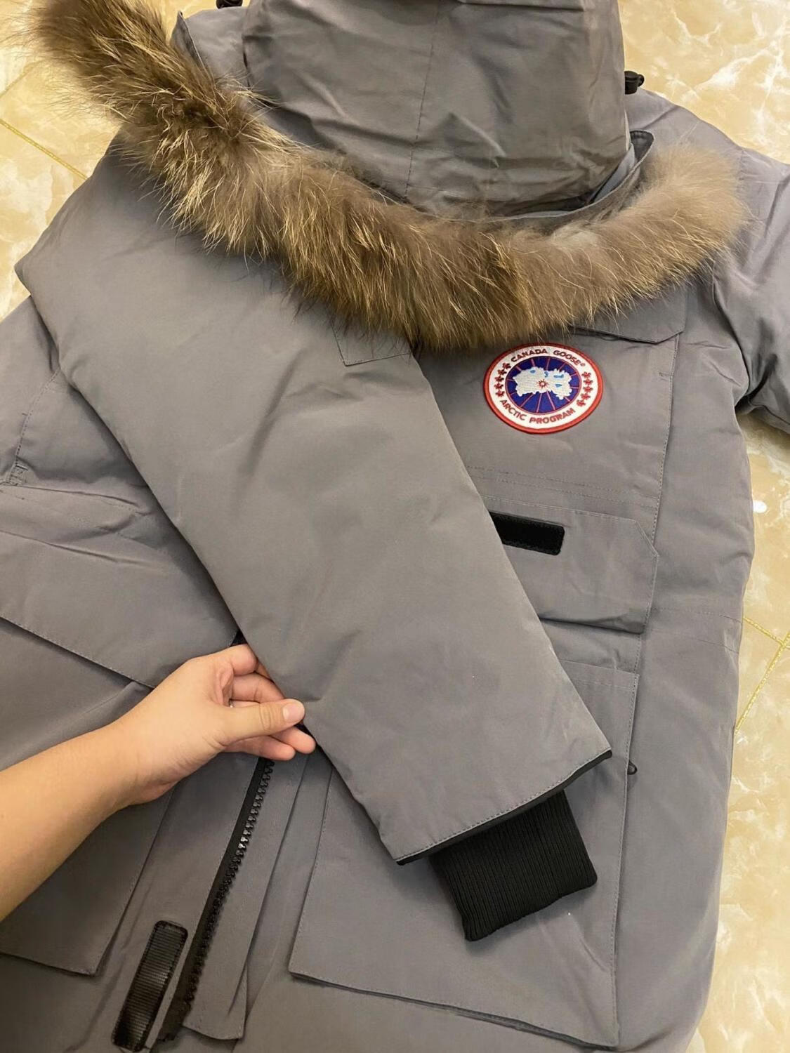 高级版2022新款大鹅08远征款加拿大狼毛领羽绒服男女情侣羽绒大衣