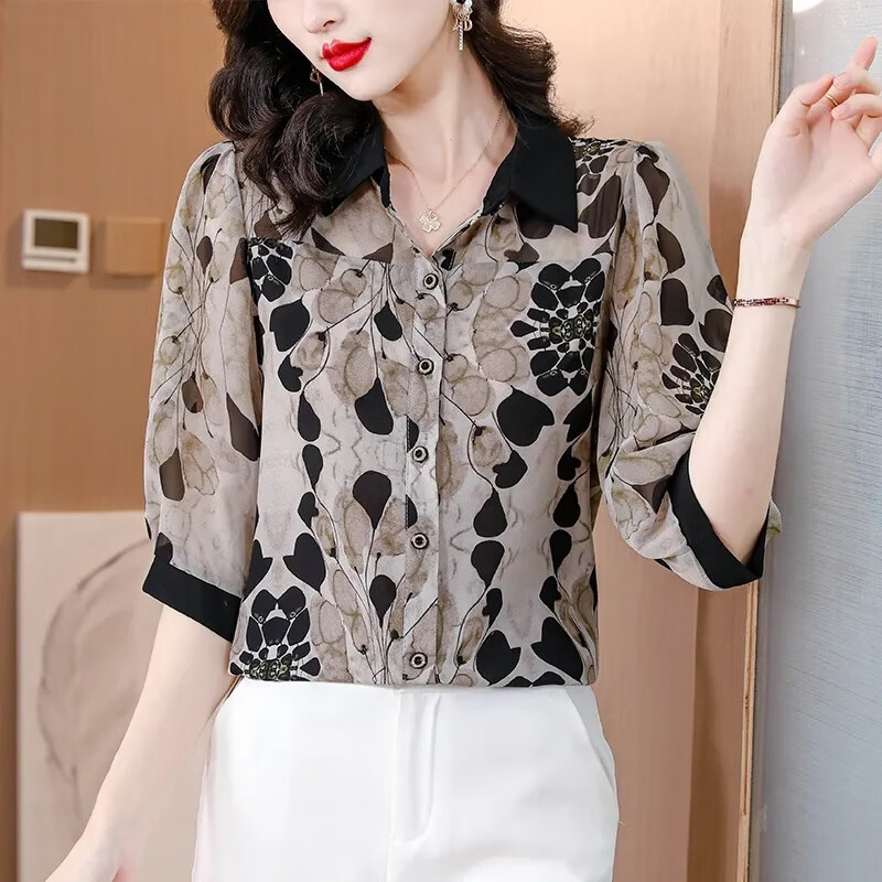 2ec035bd47aaf97d.jpg' style=