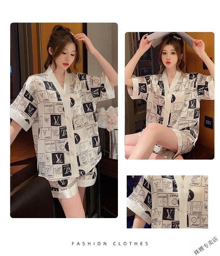 adfc97d7d1fd9da7.jpg' style=